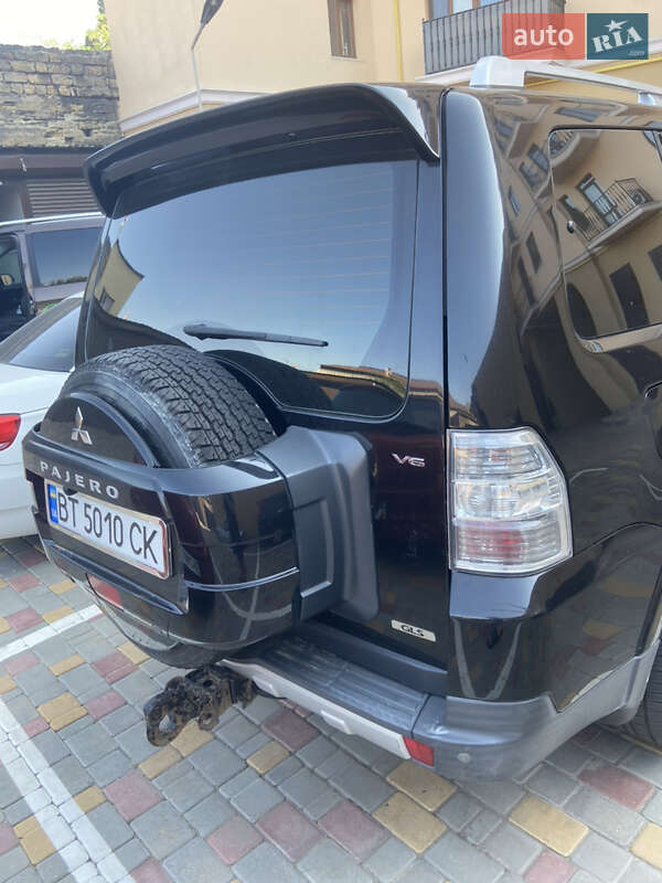 Внедорожник / Кроссовер Mitsubishi Pajero 2007 в Киеве