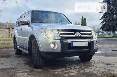 Позашляховик / Кросовер Mitsubishi Pajero 2008 в 