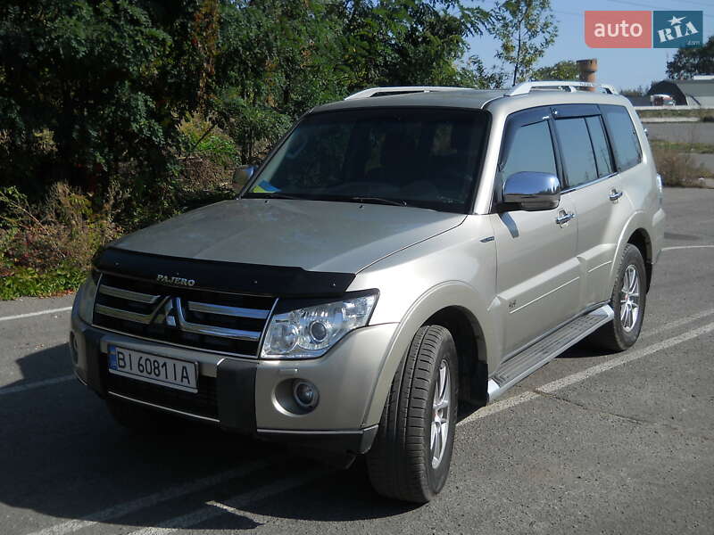 Mitsubishi Pajero 2008