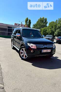 Внедорожник / Кроссовер Mitsubishi Pajero 2007 в Одессе