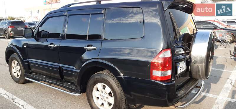 Внедорожник / Кроссовер Mitsubishi Pajero 2005 в Полтаве