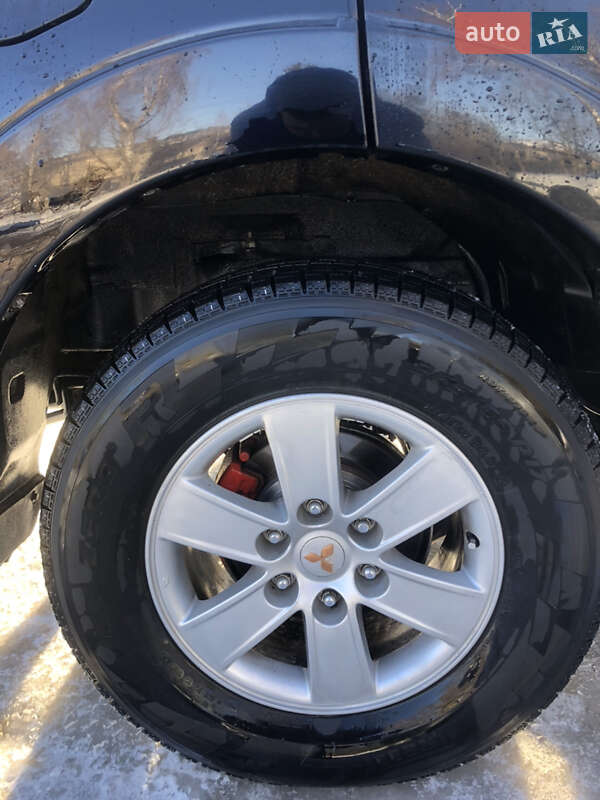 Внедорожник / Кроссовер Mitsubishi Pajero 2008 в Тернополе