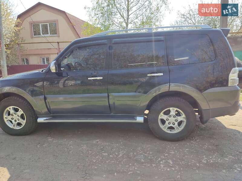 Позашляховик / Кросовер Mitsubishi Pajero 2007 в Апостоловому