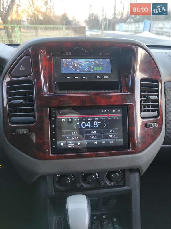 Внедорожник / Кроссовер Mitsubishi Pajero 2003 в Харькове
