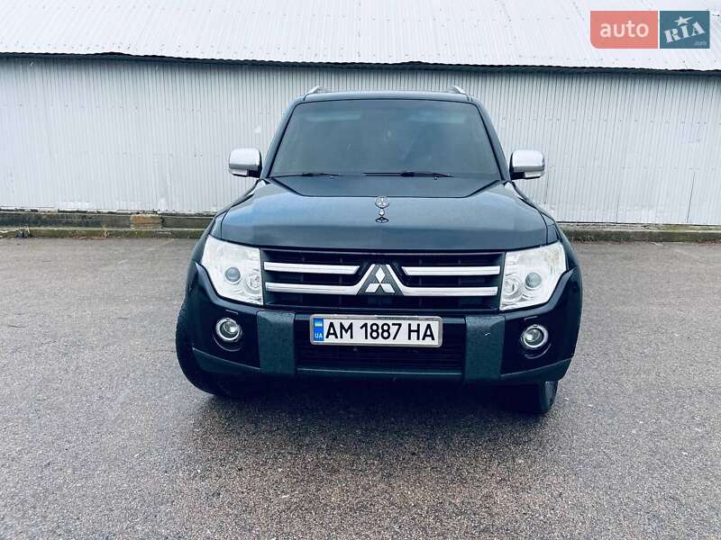 Внедорожник / Кроссовер Mitsubishi Pajero 2008 в Бердичеве фото 10 Внедорожник / Кроссовер Mitsubishi Pajero 2008 в Бердичеве