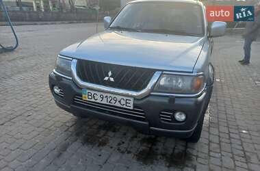 Внедорожник / Кроссовер Mitsubishi Pajero 2003 в Львове