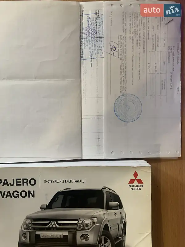 Внедорожник / Кроссовер Mitsubishi Pajero 2010 в Киеве документ