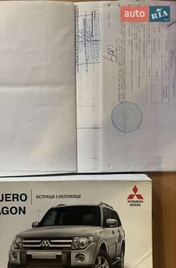 Внедорожник / Кроссовер Mitsubishi Pajero 2010 в 