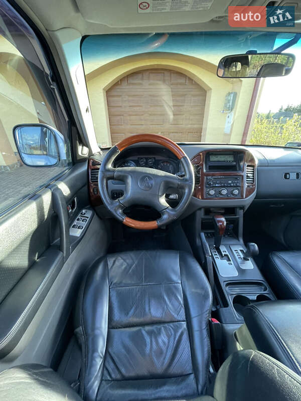 Позашляховик / Кросовер Mitsubishi Pajero 2004 в Стрию фото 7 Позашляховик / Кросовер Mitsubishi Pajero 2004 в Стрию