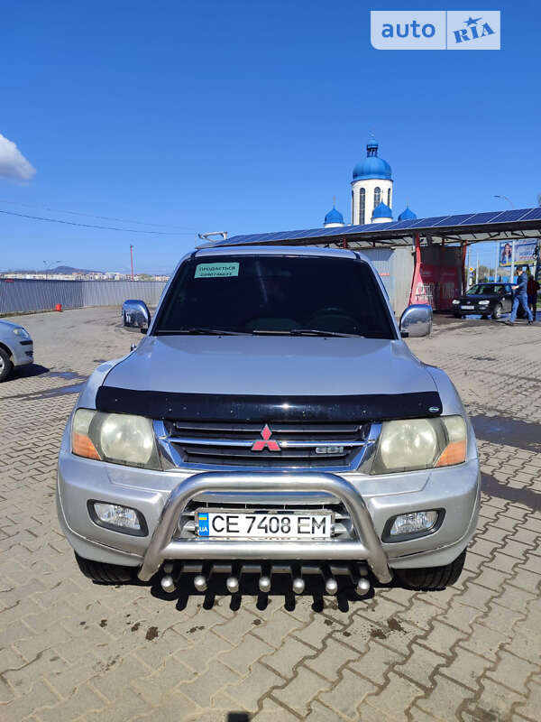 Внедорожник / Кроссовер Mitsubishi Pajero 2001 в Черновцах