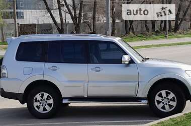 Позашляховик / Кросовер Mitsubishi Pajero 2007 в Запоріжжі