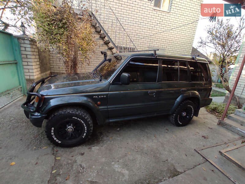 Внедорожник / Кроссовер Mitsubishi Pajero 1993 в Кременчуге