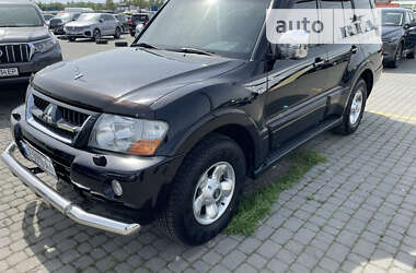 Внедорожник / Кроссовер Mitsubishi Pajero 2006 в Черновцах