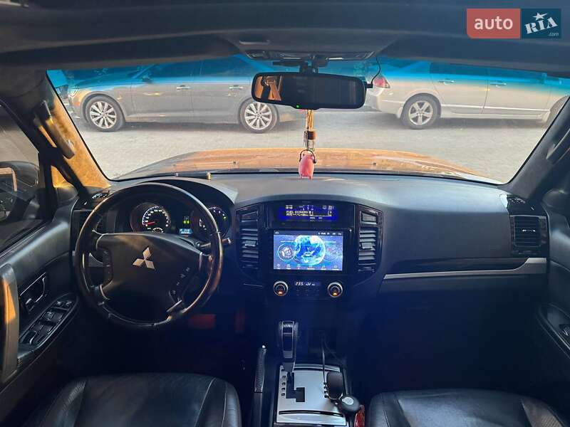 Внедорожник / Кроссовер Mitsubishi Pajero 2008 в Броварах