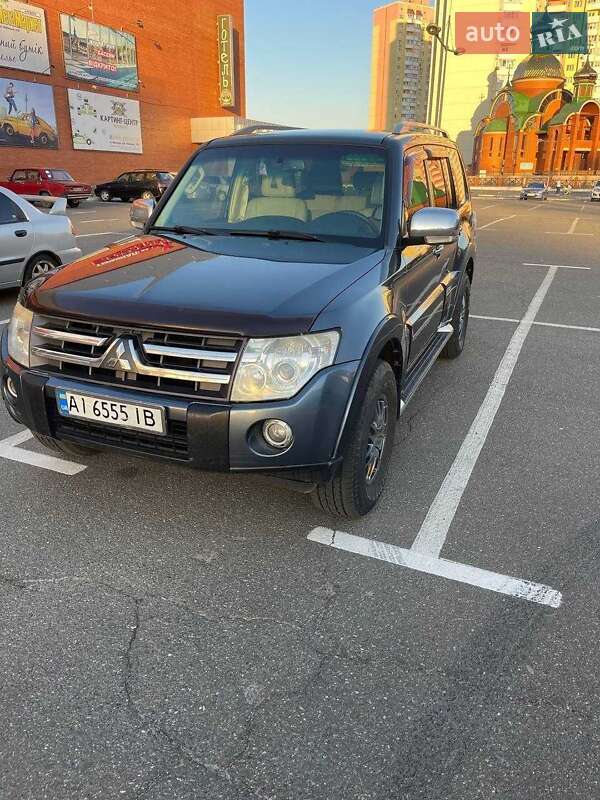 Mitsubishi Pajero 2007