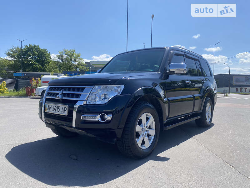 Внедорожник / Кроссовер Mitsubishi Pajero 2008 в Житомире