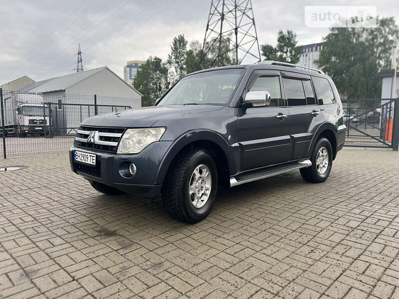 Внедорожник / Кроссовер Mitsubishi Pajero 2007 в Львове