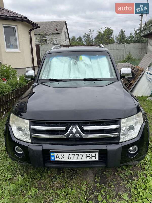 Mitsubishi Pajero 2008