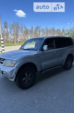 Позашляховик / Кросовер Mitsubishi Pajero 2002 в Харкові