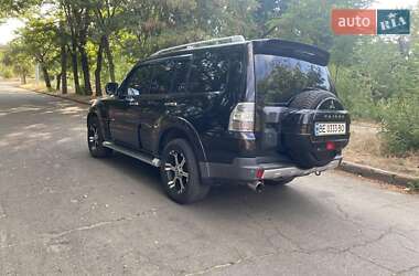 Позашляховик / Кросовер Mitsubishi Pajero 2007 в Миколаєві