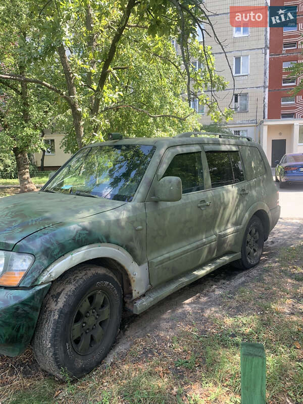 Внедорожник / Кроссовер Mitsubishi Pajero 2006 в Киеве