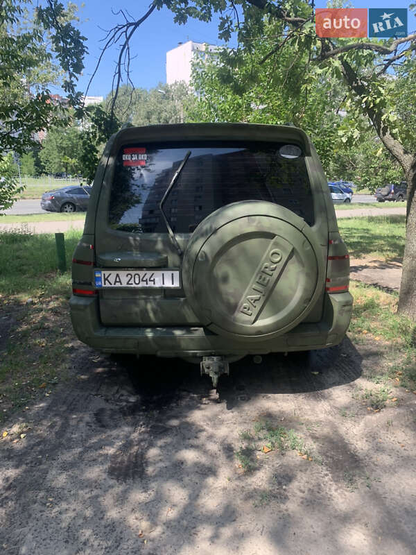 Внедорожник / Кроссовер Mitsubishi Pajero 2006 в Киеве