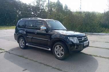 Позашляховик / Кросовер Mitsubishi Pajero 2007 в Прилуках