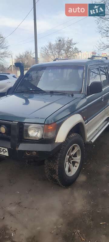 Mitsubishi Pajero 1993