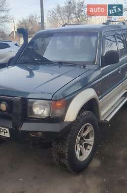 Внедорожник / Кроссовер Mitsubishi Pajero 1993 в 