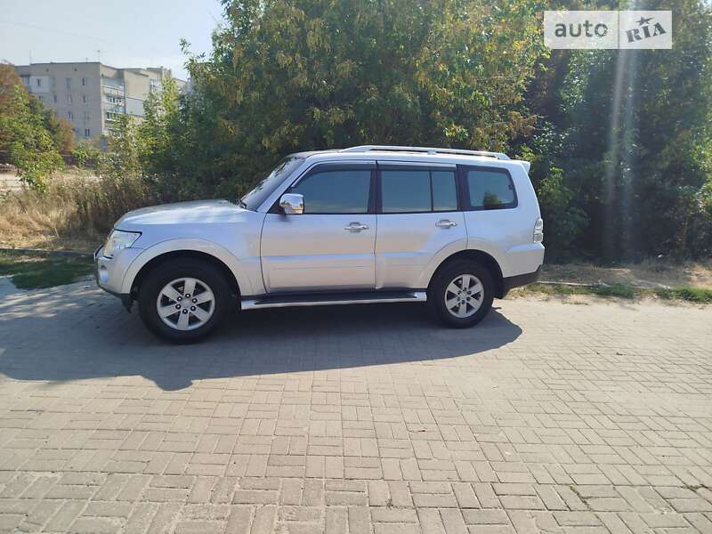 Внедорожник / Кроссовер Mitsubishi Pajero 2007 в Ахтырке фото 10 Внедорожник / Кроссовер Mitsubishi Pajero 2007 в Ахтырке