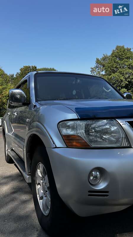 Универсал Mitsubishi Pajero 2005 в Днепре