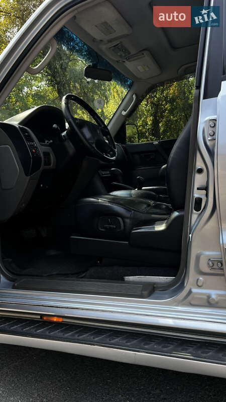 Универсал Mitsubishi Pajero 2005 в Днепре