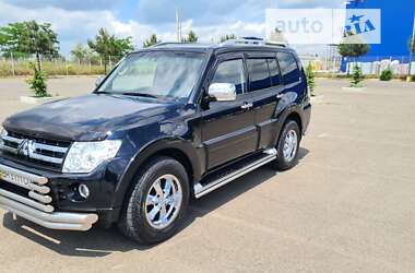 Позашляховик / Кросовер Mitsubishi Pajero 2009 в Одесі