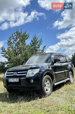 Внедорожник / Кроссовер Mitsubishi Pajero 2007 в Бродах