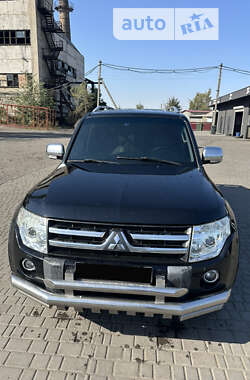 Позашляховик / Кросовер Mitsubishi Pajero 2008 в Добропіллі