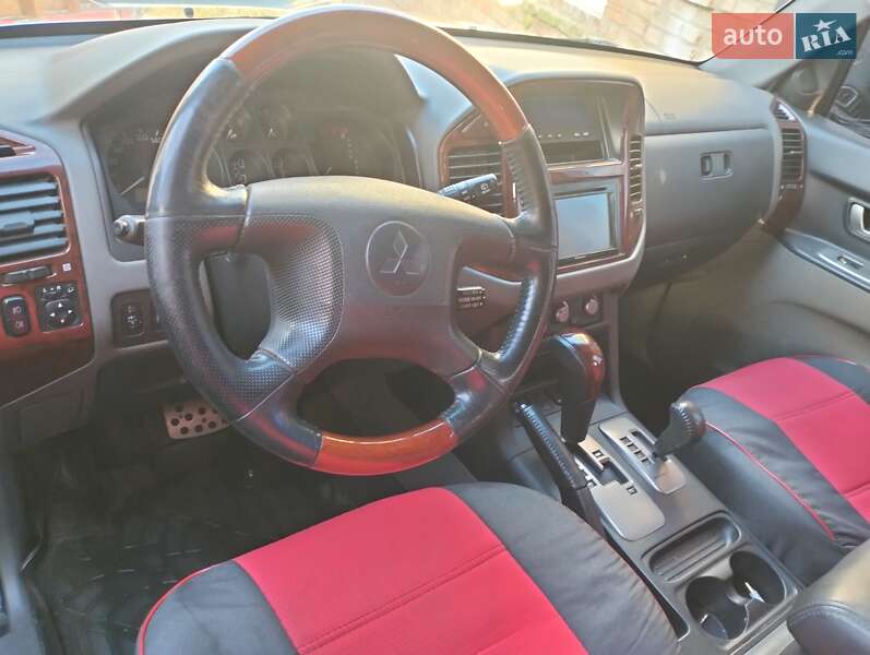 Внедорожник / Кроссовер Mitsubishi Pajero 2005 в Кропивницком фото 4 Внедорожник / Кроссовер Mitsubishi Pajero 2005 в Кропивницком