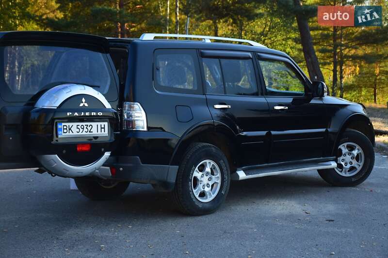 Внедорожник / Кроссовер Mitsubishi Pajero 2007 в Рокитном