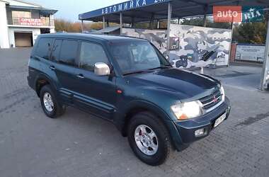 Позашляховик / Кросовер Mitsubishi Pajero 2001 в Володимирі