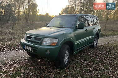 Внедорожник / Кроссовер Mitsubishi Pajero 2004 в Киеве