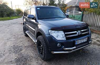 Внедорожник / Кроссовер Mitsubishi Pajero 2007 в 
