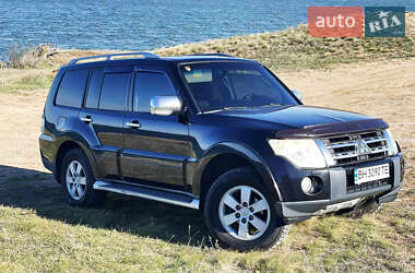 Позашляховик / Кросовер Mitsubishi Pajero 2007 в Одесі