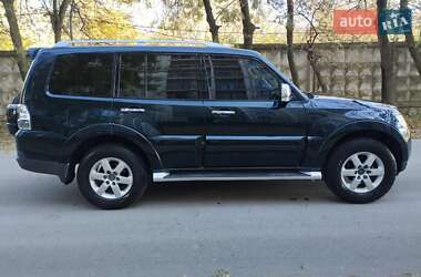 Внедорожник / Кроссовер Mitsubishi Pajero 2007 в Одессе