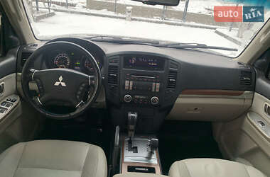 Внедорожник / Кроссовер Mitsubishi Pajero 2007 в Ирпене