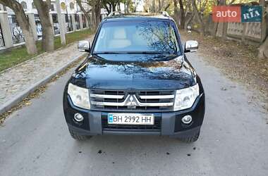 Внедорожник / Кроссовер Mitsubishi Pajero 2007 в Одессе