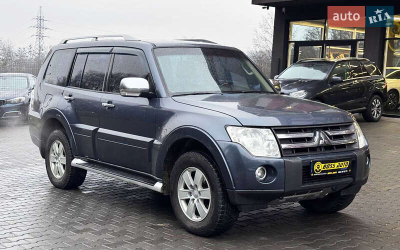 Позашляховик / Кросовер Mitsubishi Pajero 2007 в Чернівцях