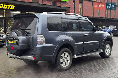 Позашляховик / Кросовер Mitsubishi Pajero 2007 в Чернівцях