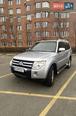 Позашляховик / Кросовер Mitsubishi Pajero 2007 в Софіївській Борщагівці