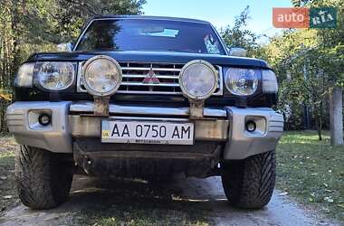 Позашляховик / Кросовер Mitsubishi Pajero 1999 в Києві