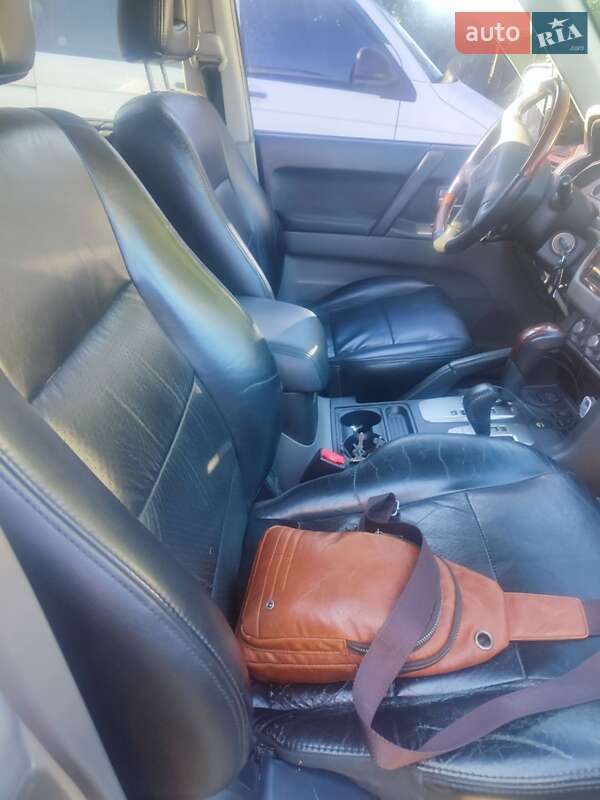 Внедорожник / Кроссовер Mitsubishi Pajero 2003 в Прилуках