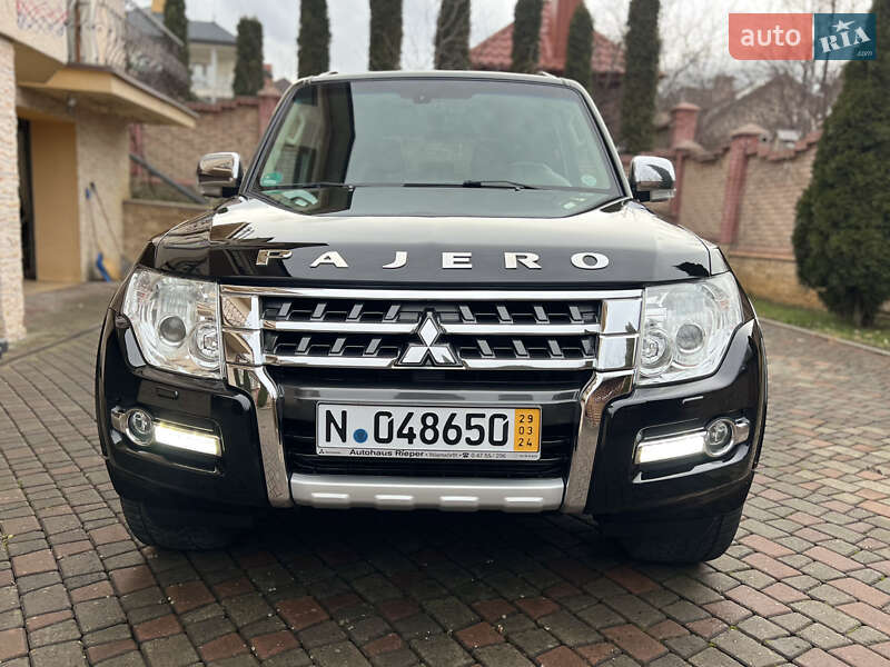 Внедорожник / Кроссовер Mitsubishi Pajero 2018 в Черновцах фото 5 Внедорожник / Кроссовер Mitsubishi Pajero 2018 в Черновцах